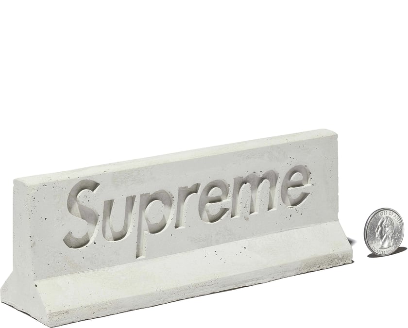 Supreme®/Mini Materials 1:12 Scale Jersey Barrier