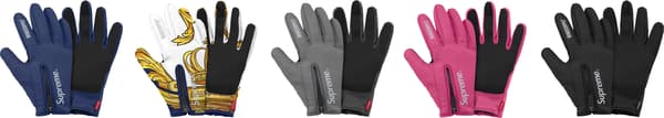 WINDSTOPPER® Zip Gloves - Group Shot